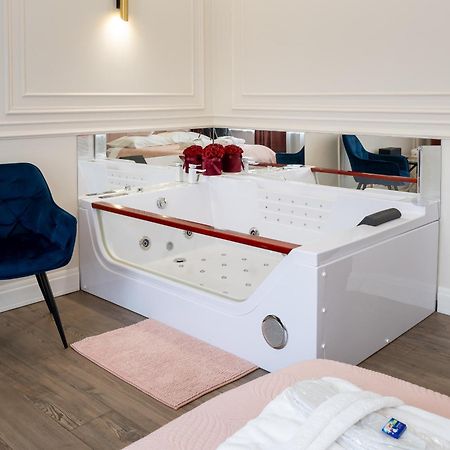 Apartament Glamour Prywatne Jacuzzi Starowislna Cracovia Esterno foto
