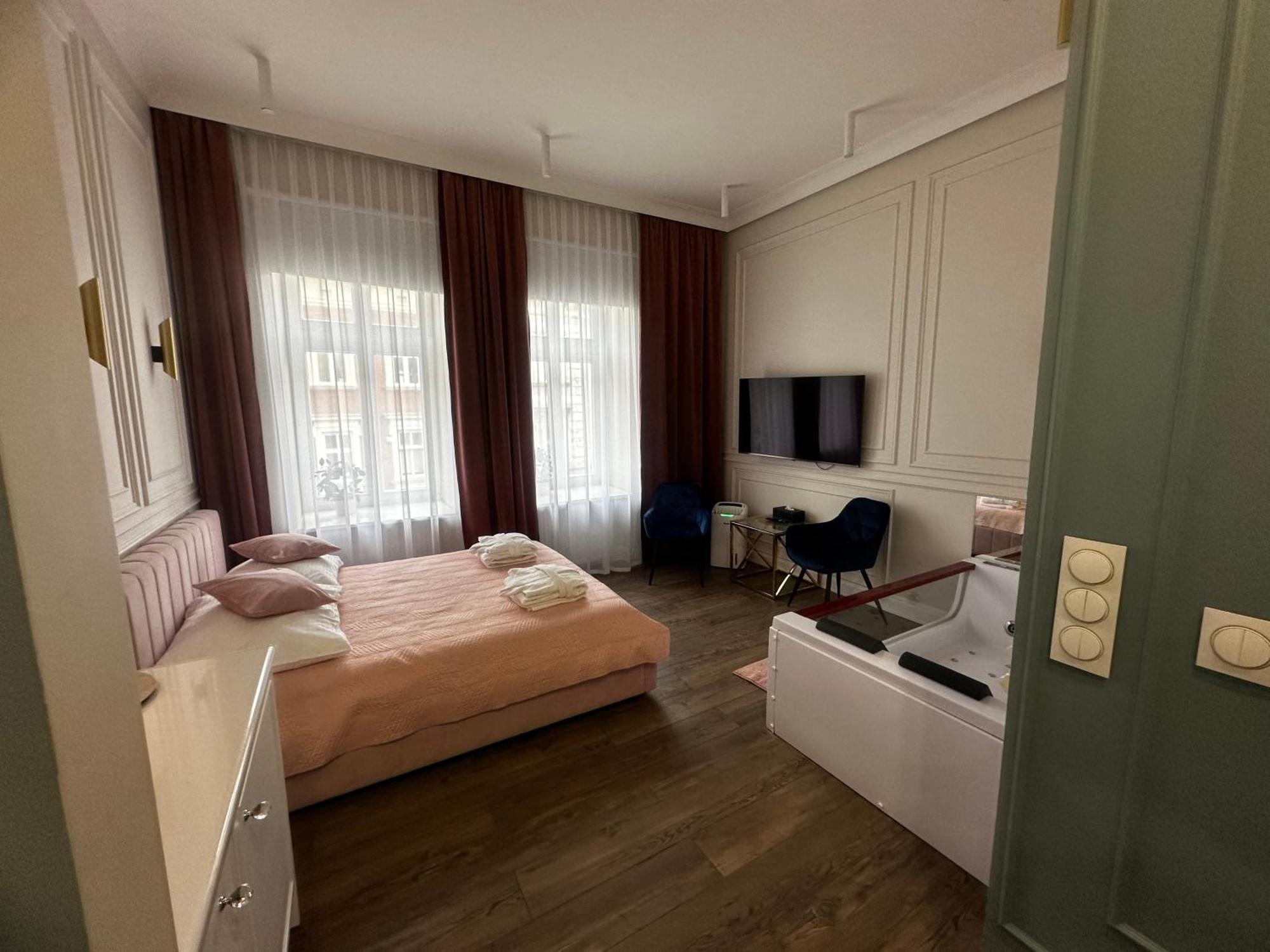 Apartament Glamour Prywatne Jacuzzi Starowislna Cracovia Esterno foto